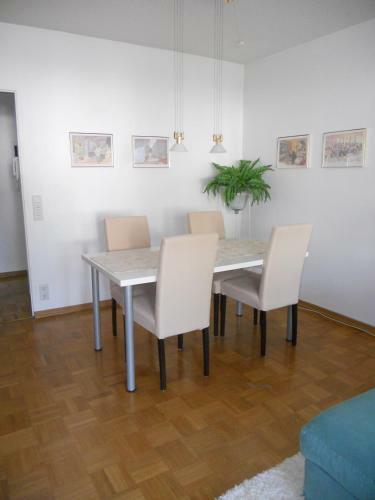 Apartamento Ferienwohnung In Bonn