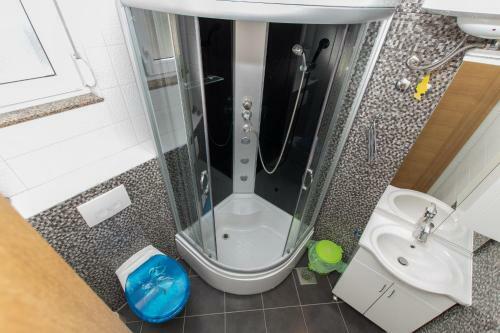 Studio Apartments Zloic In Krvavica