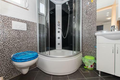 Studio Apartments Zloic In Krvavica