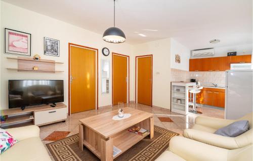 Beautiful Apartment In Krusevo With 2 Bedrooms