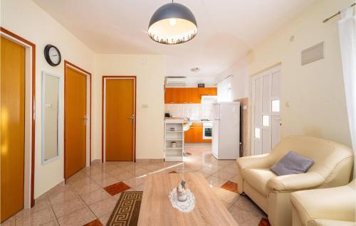 Beautiful Apartment In Krusevo With 2 Bedrooms