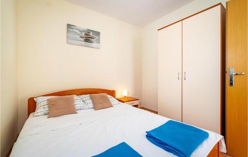 Beautiful Apartment In Krusevo With 2 Bedrooms