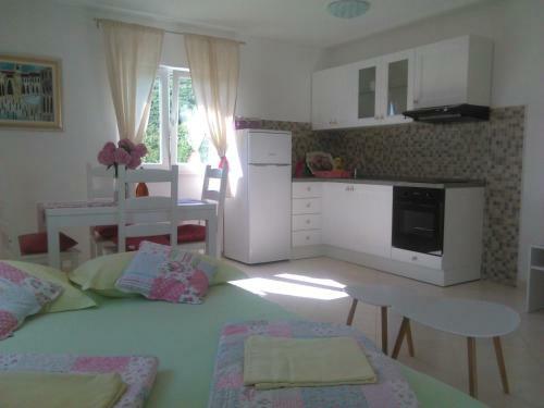 Apartments Bari? Ku?i?te