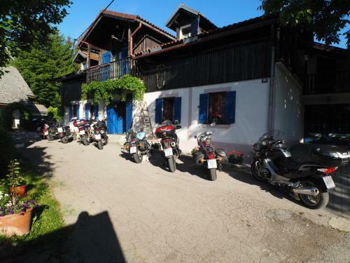 Hostal Guest House Sara Latin