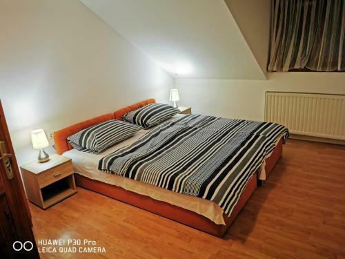 Hostal Sobe Za Iznajmljivanje ?op
