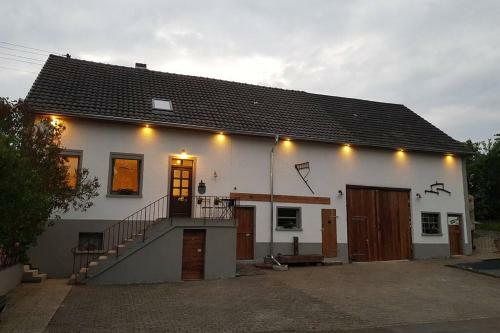 Altes Schreiner Haus In Der Vulkaneifel