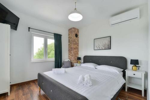 Stone Villa Didovi Snovi With Heated Pool