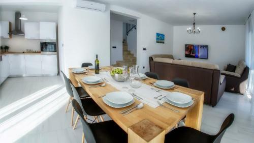 Villa Holiday