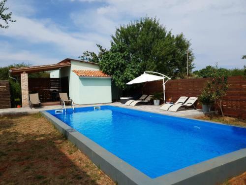 Apartamento Radeki Polje 50