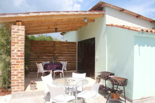 Apartamento Radeki Polje 50