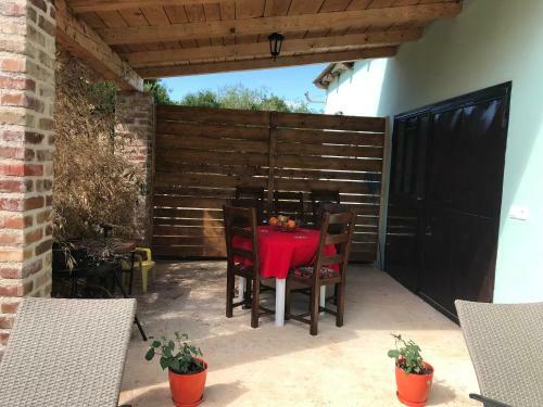 Apartamento Radeki Polje 50