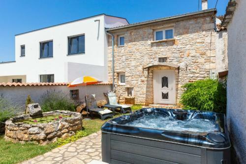 Apartamento Lilo Lavender Holiday Home For 2-4 People
