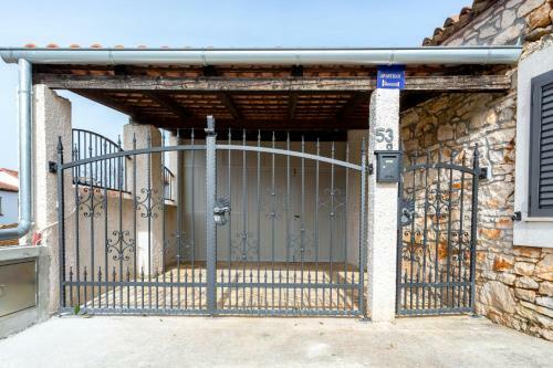 Apartamento Lilo Lavender Holiday Home For 2-4 People