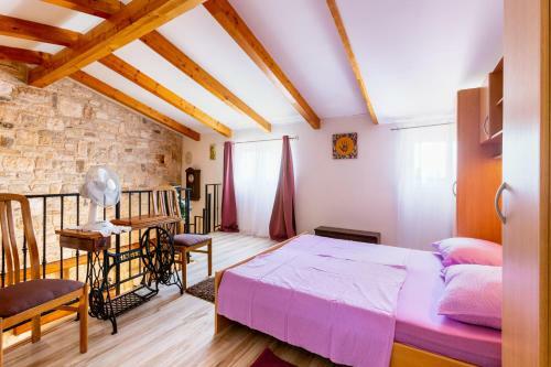 Apartamento Lilo Lavender Holiday Home For 2-4 People