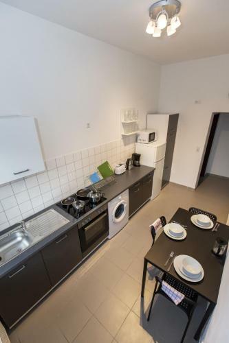 Avr Apartment Hof 1