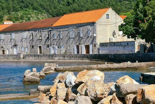 Amf Lopud Holiday Home