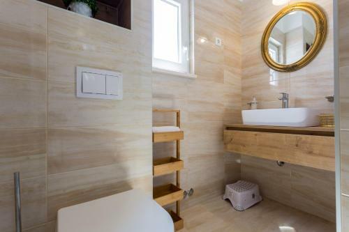 Villa Dida Dinko - Peaceful Getaway W/ Pool & Bbq