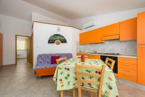 Hostal Manfroi House With Apartments