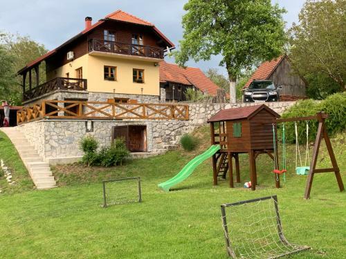 Villa Ku?a Za Odmor Kratohvil