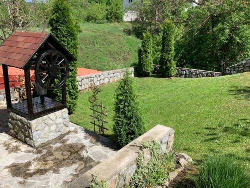 Villa Ku?a Za Odmor Kratohvil