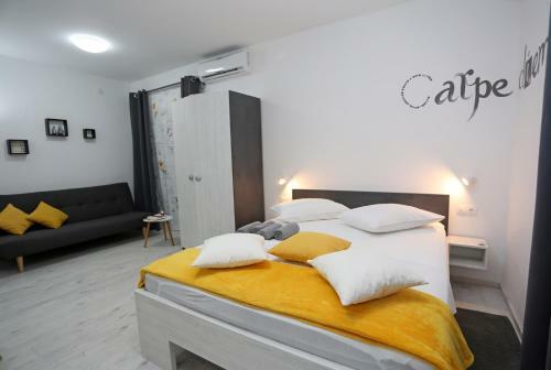 Hostal Guesthouse Villa Domenico