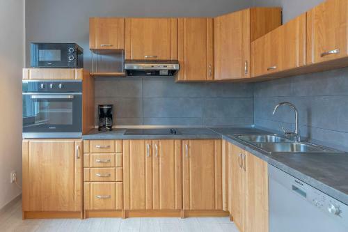 Premium 100m2 Sea View Apartment