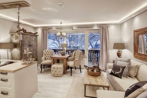 Home Suites Apartment 5