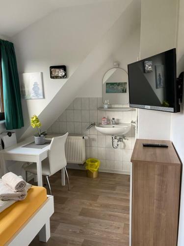 Hostal C&c G�stehaus B�ckeburg