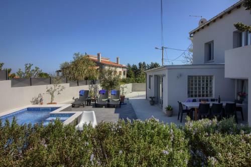 Villa Zoya