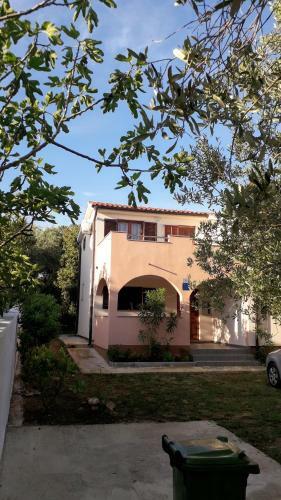 Apartmani Mia