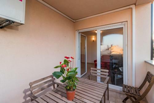 Marina View Apartment