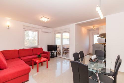 Marina View Apartment