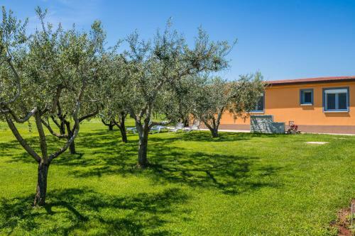 Holiday Home Funtana