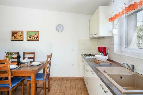 Holiday Home Funtana