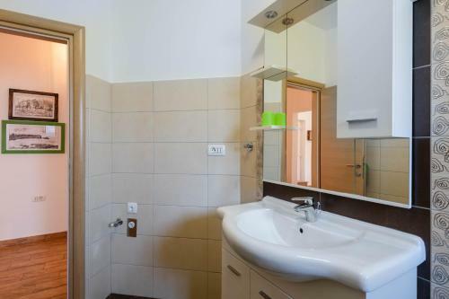 Holiday Home Funtana