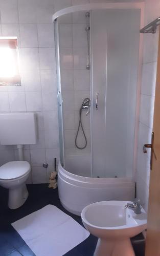 Apartments Nena 3*