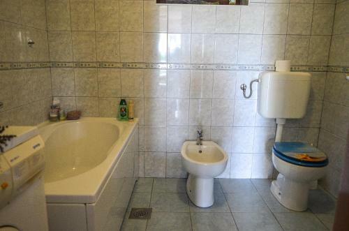 Golden Valley Apartment & Ranch