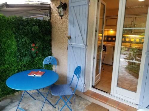 Aparthotel La Villa Les Hesp�rides