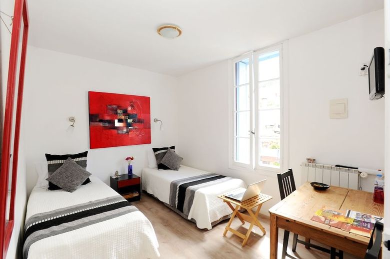 Bed & Breakfast Chambres D'hotes - L'abri Sous Roche