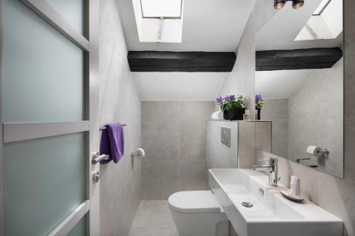 Hostal Rialto Residence