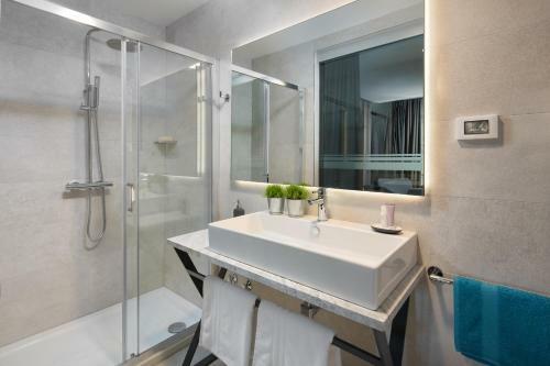 Hostal Rialto Residence