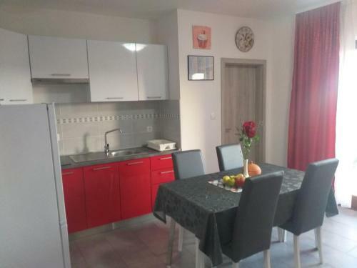 Apartment Smolici 17688a
