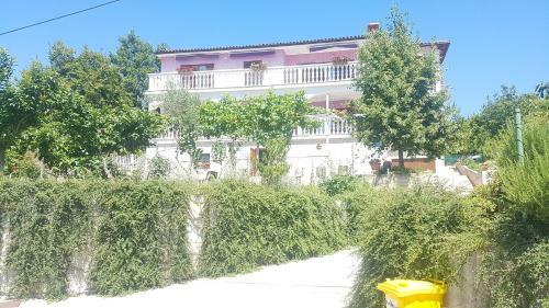Apartment Smolici 17688a