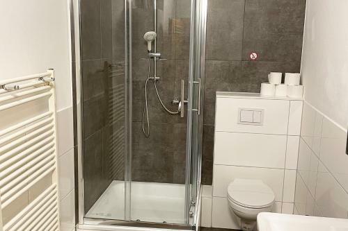 5 Room Apartment
