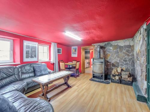 Cozy Apartment In Colmberg With A Garden