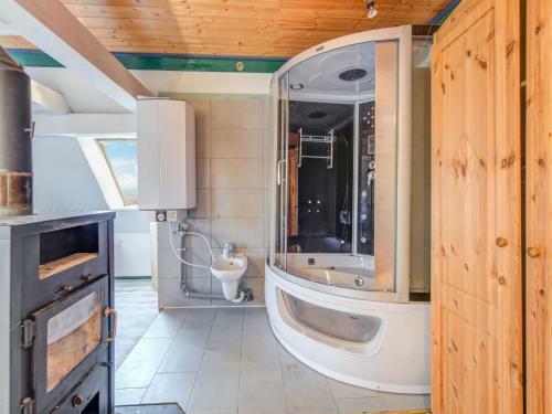 Cozy Apartment In Colmberg With A Garden