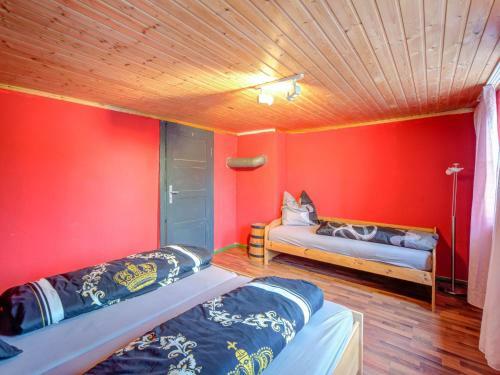 Cozy Apartment In Colmberg With A Garden