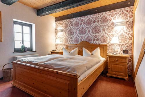 Hostal Weingut Schuh - Pension Zur Bosel