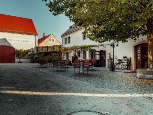 Hostal Weingut Schuh - Pension Zur Bosel