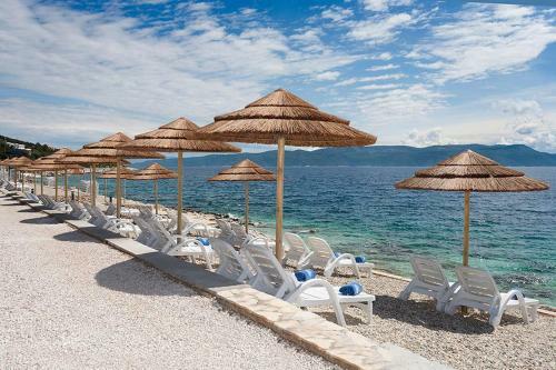 Villa Holiday Home Zahtila